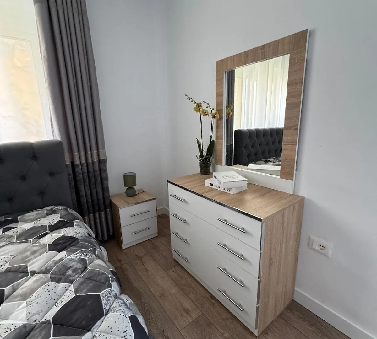 Newly Renovated 1 Bedroom Flat In Tepelene Apartment
