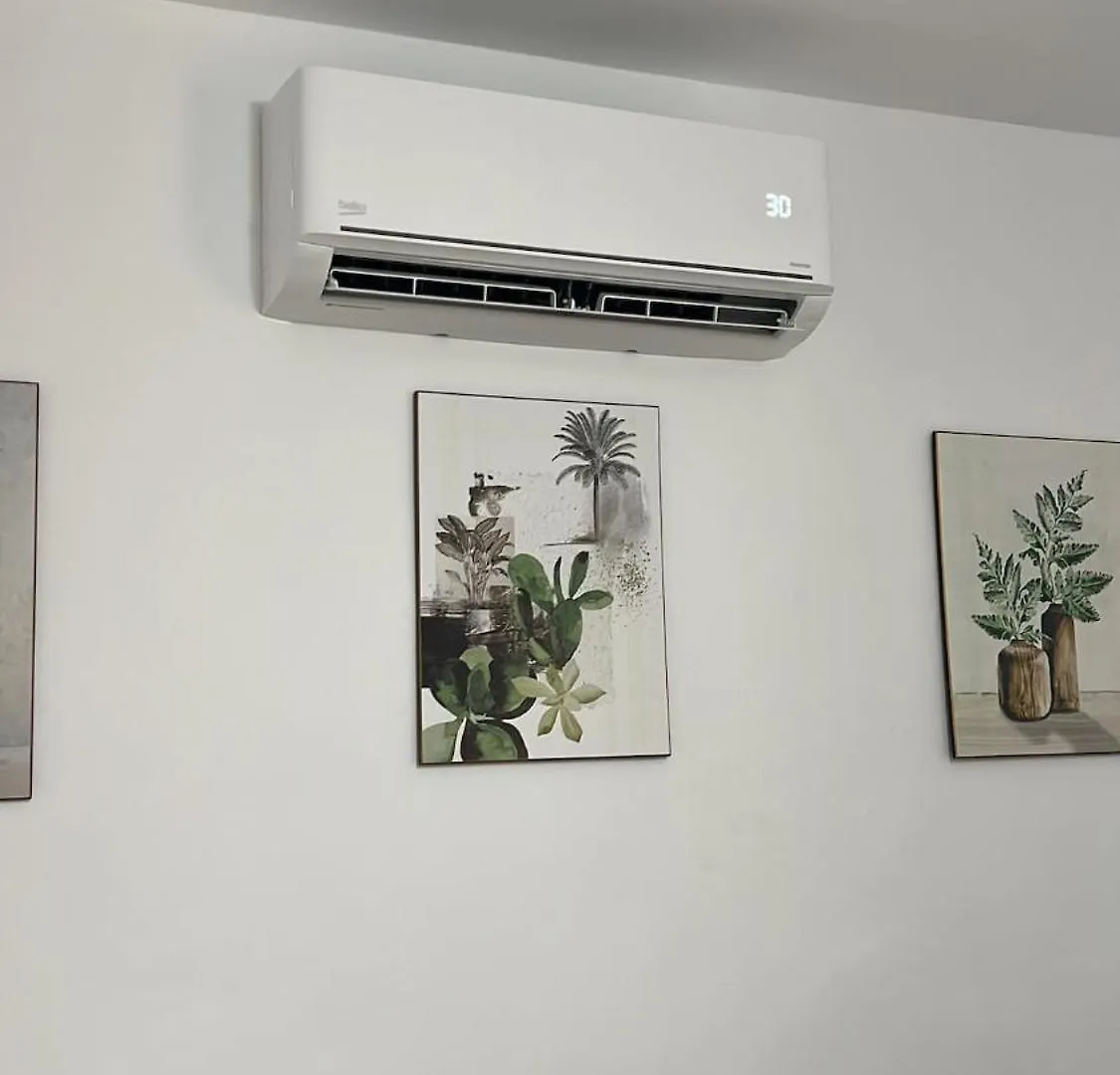 Newly Renovated 1 Bedroom Flat In Tepelene 0*,
