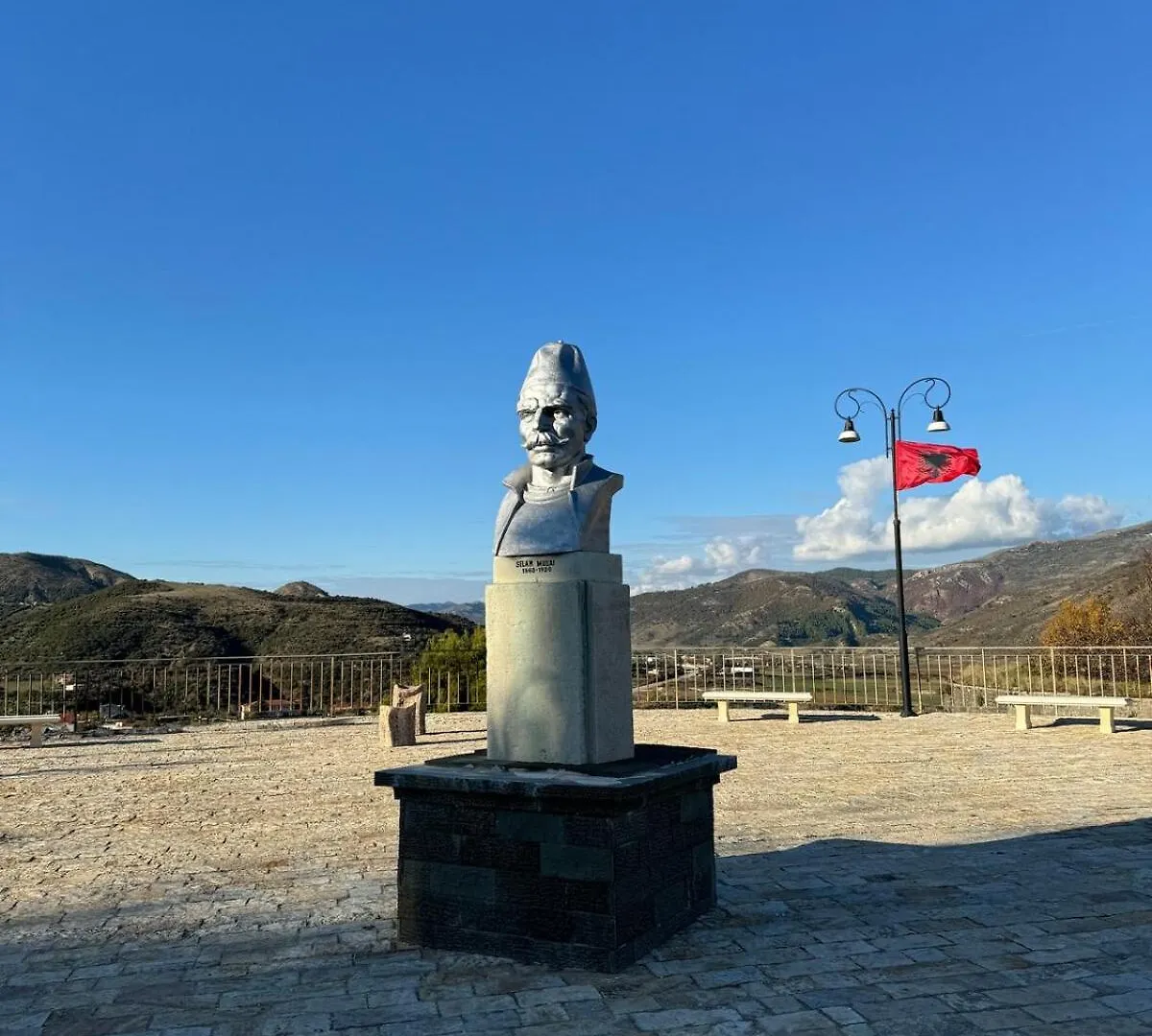Newly Renovated 1 Bedroom Flat In Tepelene 0*,